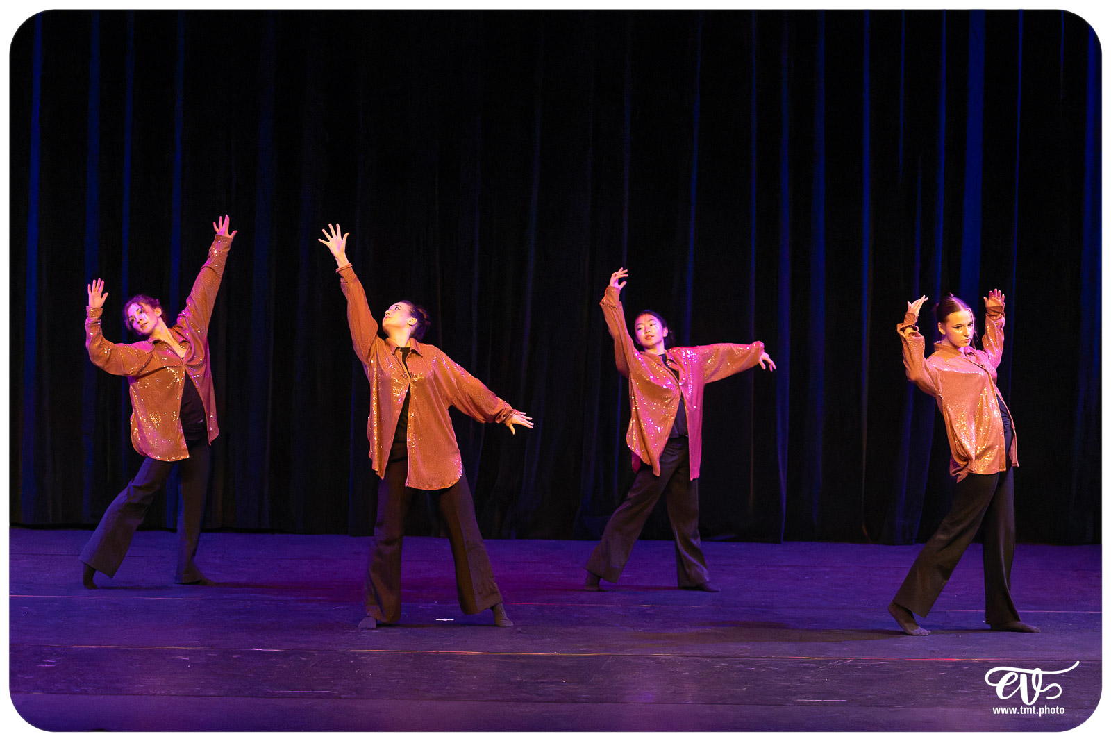 ECOLE DE DANSE CÉCILE ADAMOW